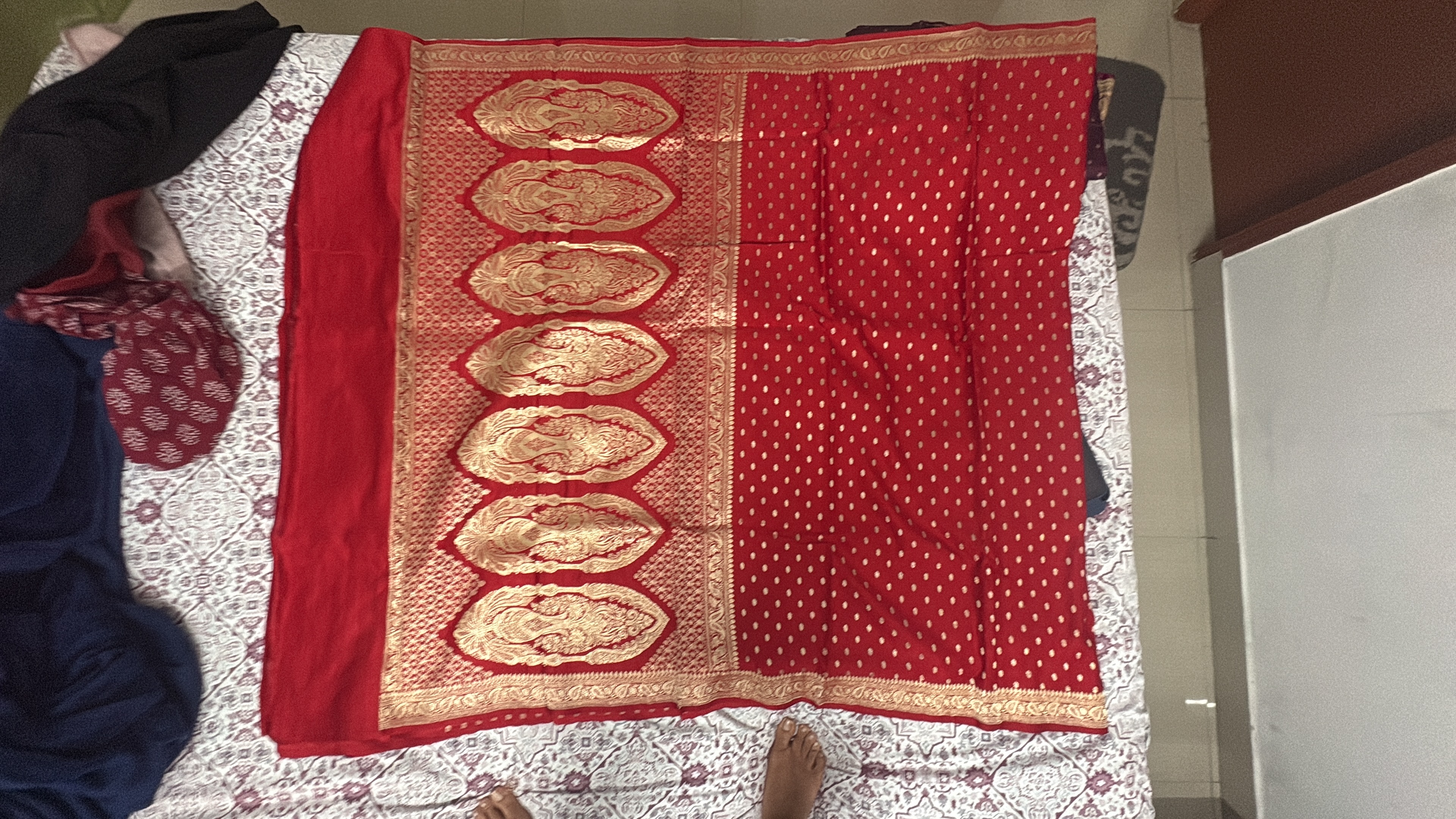 Sell 4 years old saree