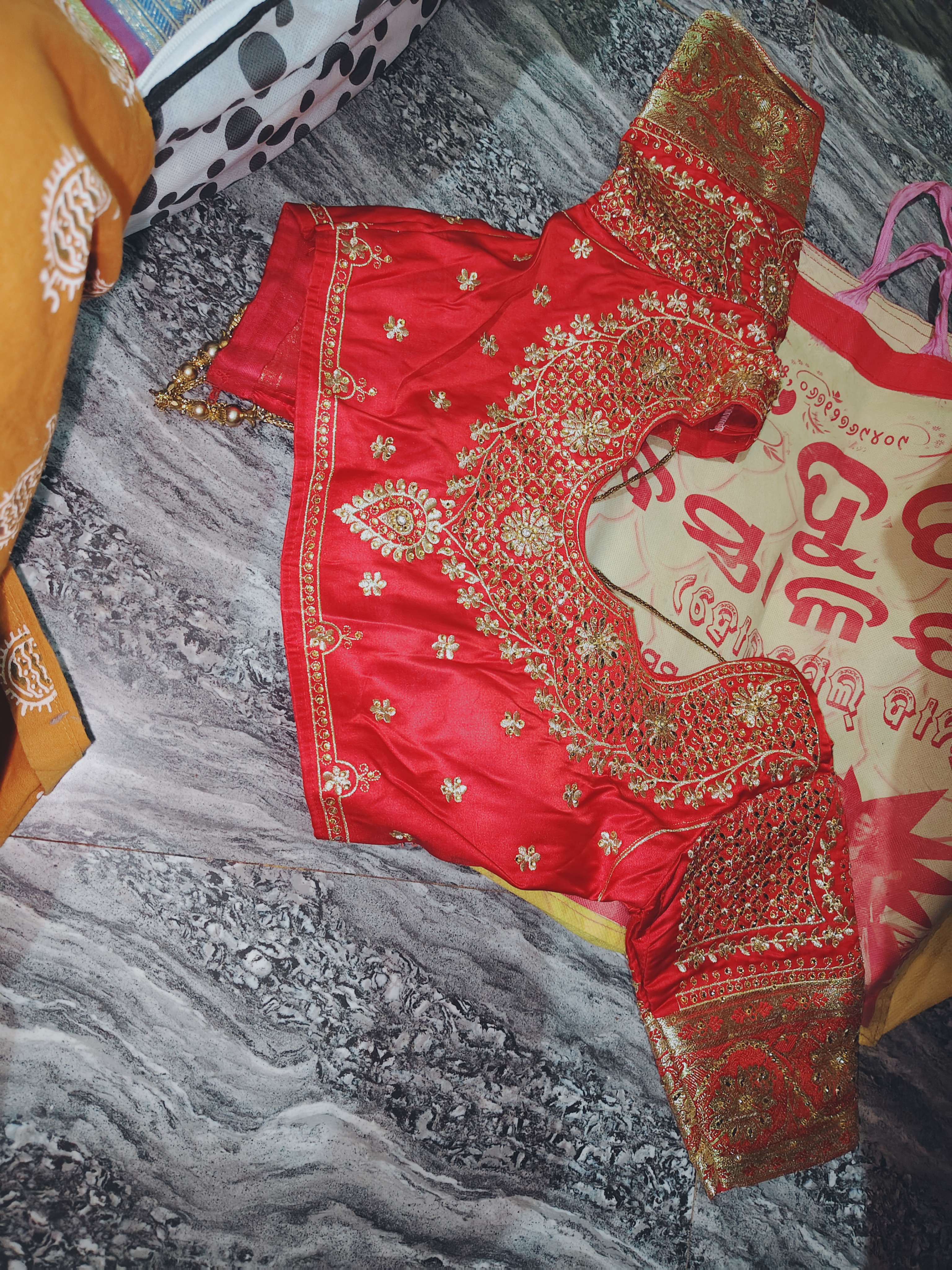 Pata Saree Pata Saree