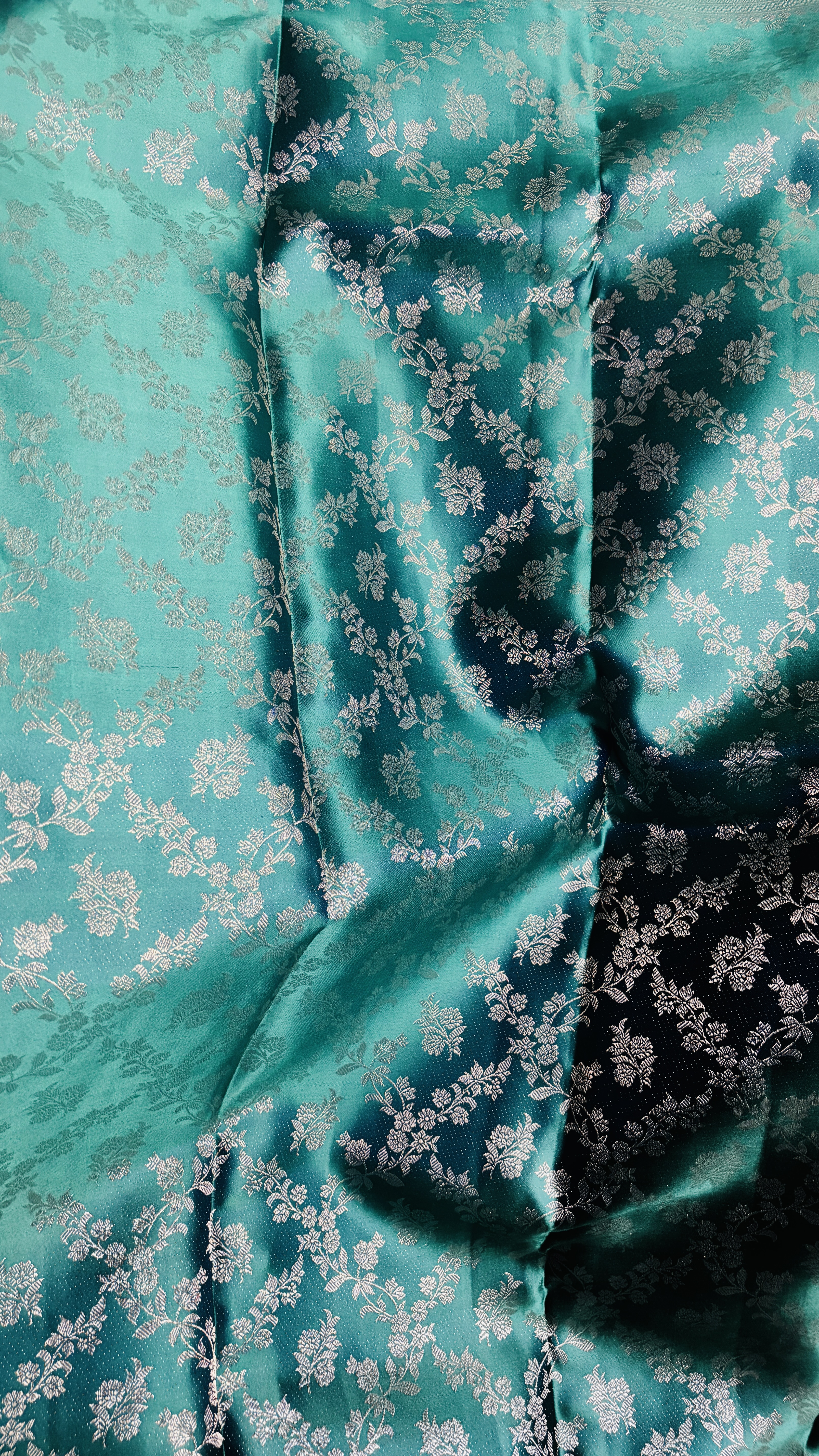 Pure silk saree - with bill available Pure silk saree - with bill available