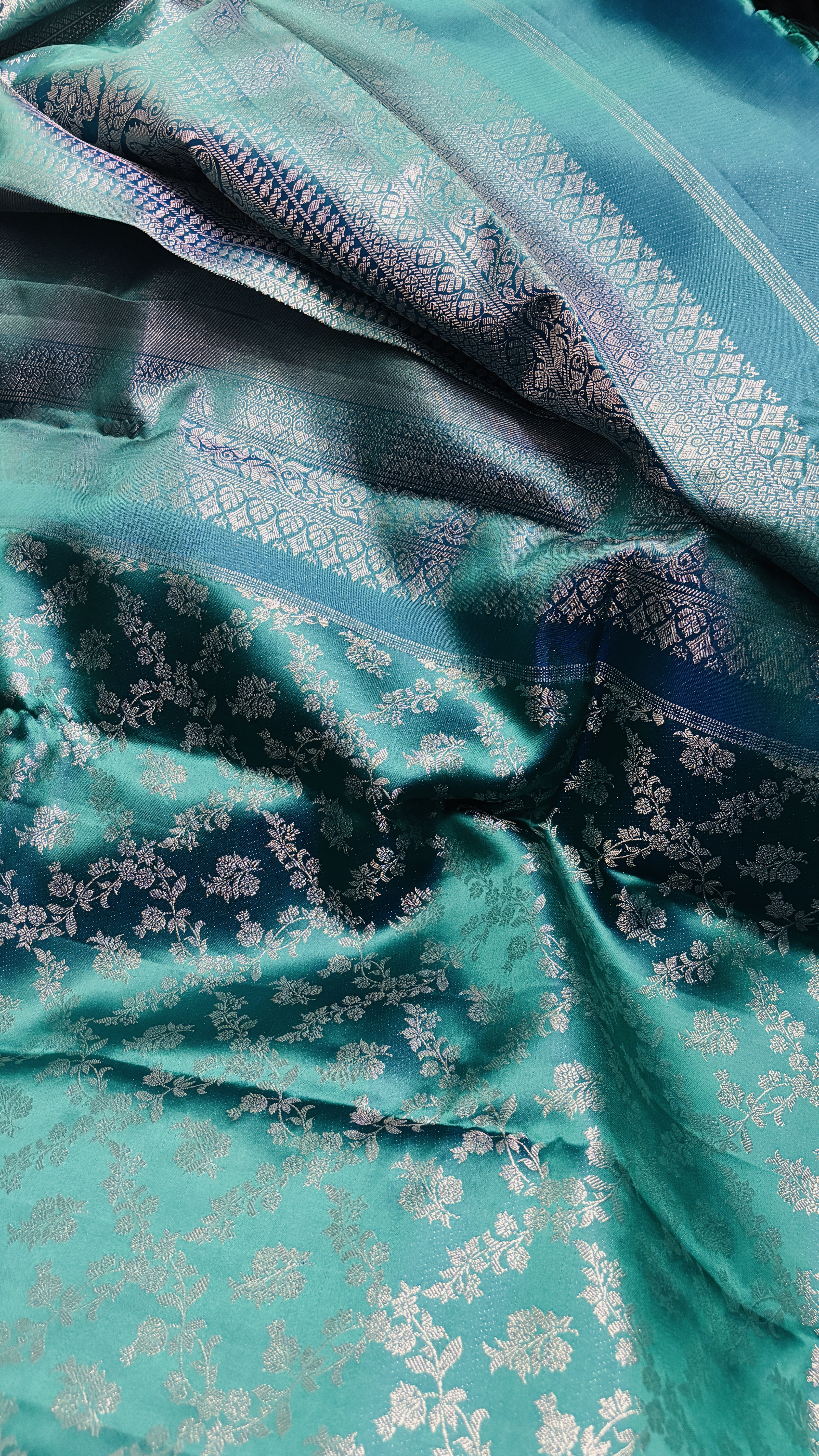 Pure silk saree - with bill available Pure silk saree - with bill available